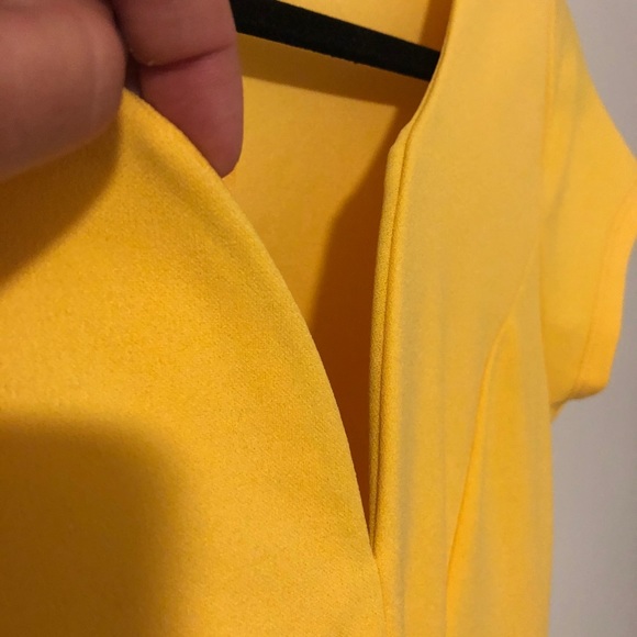 Yellow Short Sleeved Skater Dress - Picture 4 of 4